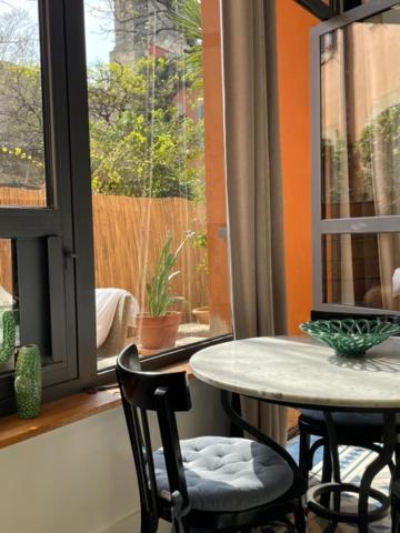 Un Oasis Au Coeur De La Vieille Ville, Classe 4 Etoiles มงต์เปอลิเยร์ ภายนอก รูปภาพ